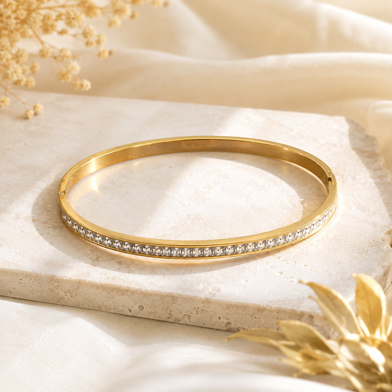 Bracelet Jonc Doré & Strass ✨